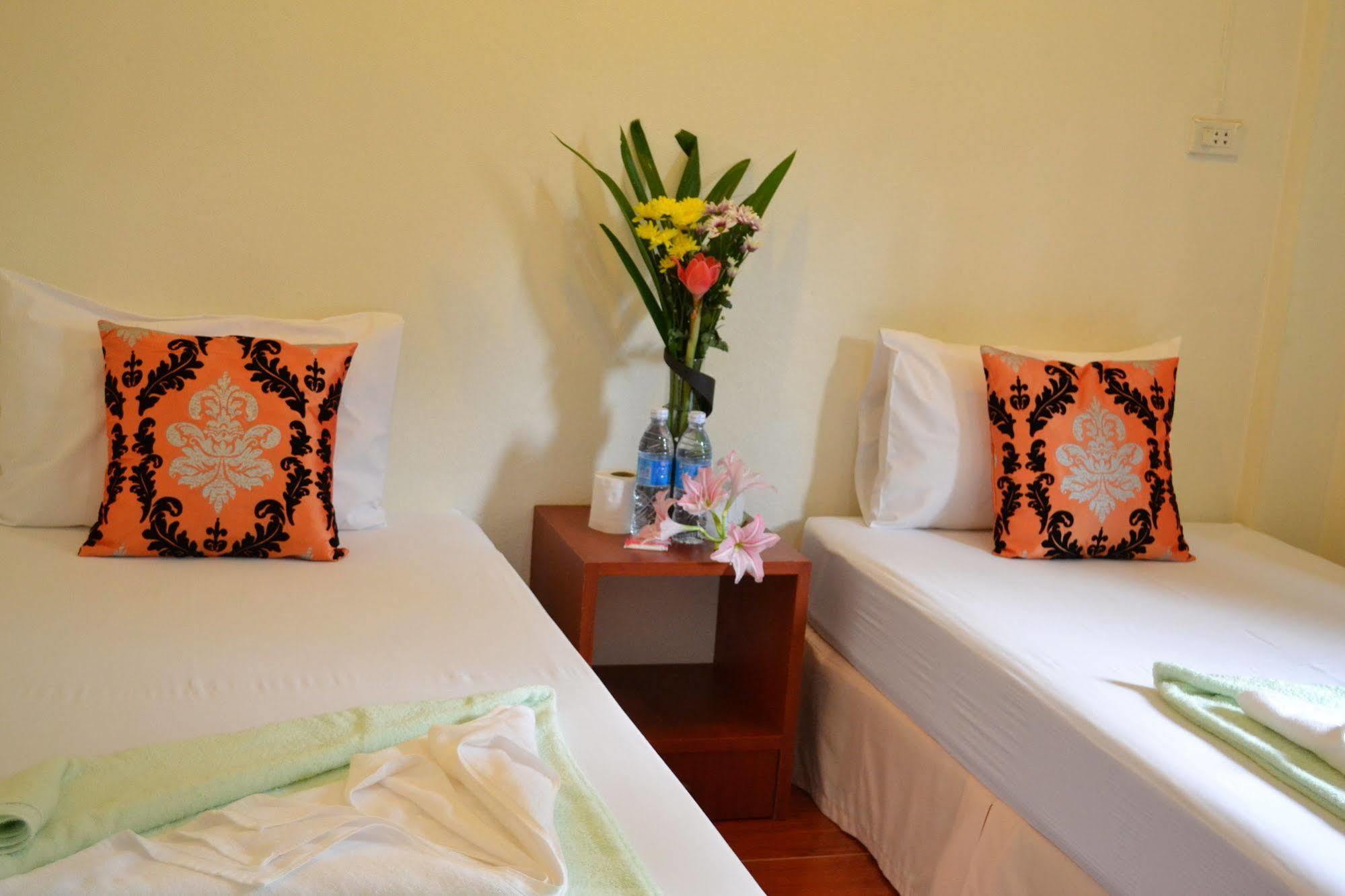 Wandee Bed & Breakfast Khaulak Kültér fotó